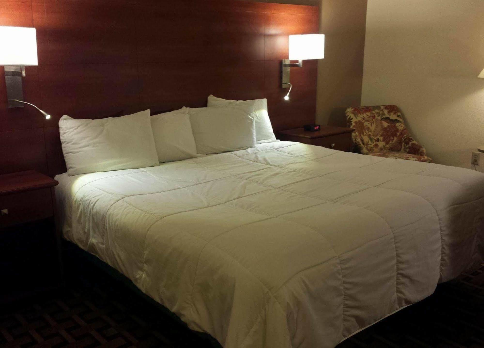 Baymont By Wyndham Paducah Hotel Eksteriør billede